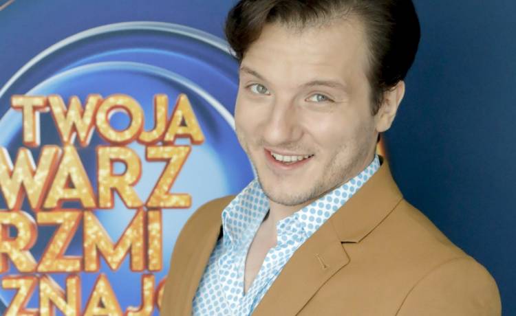 Kuba Gąsowski w programie "Twoja Twarz Brzmi Znajomo". Tym występem skradł serca jury [WIDEO]