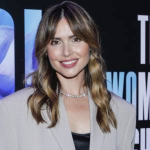 Marta Żmuda-Trzebiatowska w bieli. Publicznie wyznała miłość mężowi. Wpis aktorki wzruszył internautów [ZDJĘCIE]