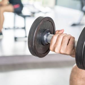 Joan MacDonald. 73-letnia kobieta regularnie chodzi na siłownie, zobaczcie jej figurę! 