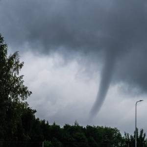 Gwałtowna nawałnica na południu kraju. Trąba powietrzna w Bielsku-Białej? [WIDEO]