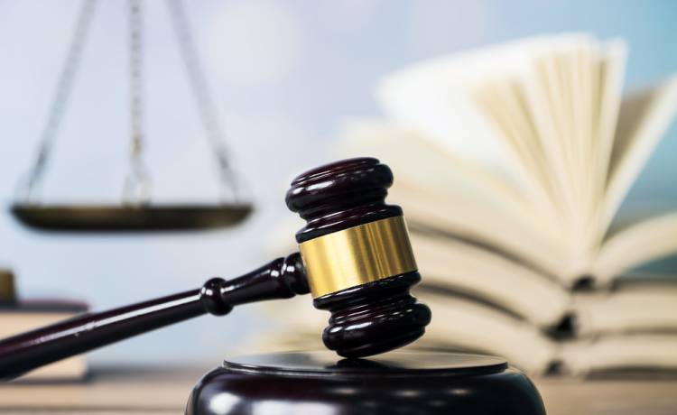 Odrzucenie spadku po terminie – kiedy jest to możliwe? Sprawdzamy przepisy, fot. Shutterstock