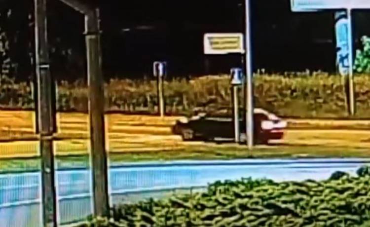 Zielona Góra: Rowerzysta potrącony na przejeździe dla rowerów. Policjanci opublikowali szokujący film [WIDEO]