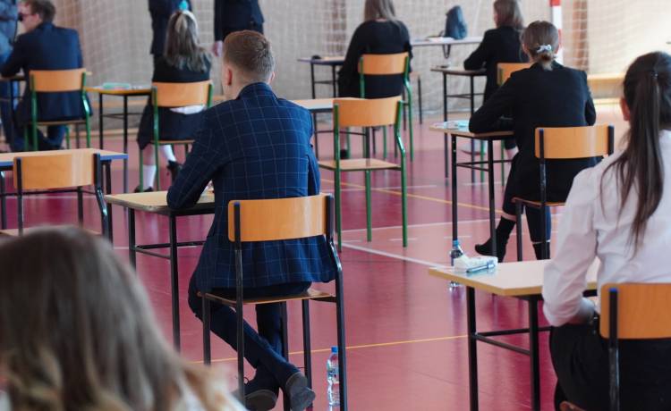 Matura 2023. Jakie tematy prac pojawiły się na egzaminie z języka polskiego?