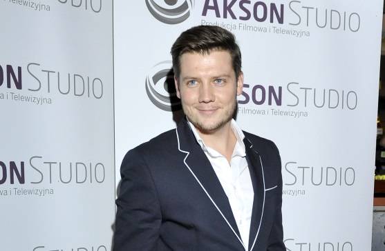 Jakub Tolak będzie tatą! Rodzina aktora "Klanu" niebawem się powiększy. Pokazał urocze zdjęcie "we trójkę"