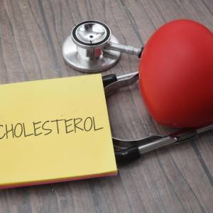 Jak naturalnie obniżyć cholesterol? Lekarka wskazuje jeden kluczowy składnik diety