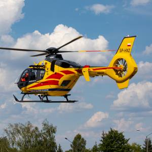 Wypadek w fabryce. Maszyna wciągnęła 30-letniego pracownika