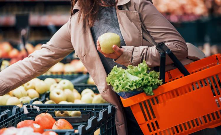 W 2026 roku niektóre produkty potanieją nawet o 15%, fot. Shutterstock