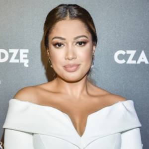 Patricia Kazadi i Ten Typ Mess. Zmysłowe nagranie trafiło do sieci! Zobacz klip "Ona" [WIDEO]