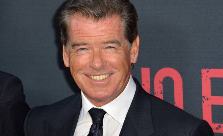 Pierce Brosnan na uroczych kadrach z żoną. Para świętuje 20. rocznicę ślubu. "Moja miłość do Ciebie wciąż rośnie"