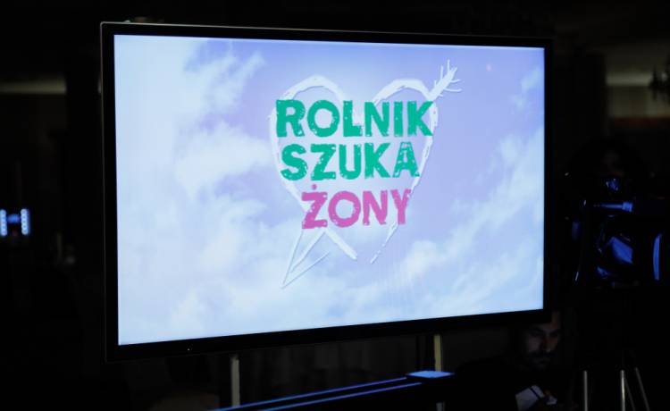 Łukasz z "Rolnika..." jest szczęśliwie zakochany! Razem z ukochaną przywitał na świecie córkę [FOTO]