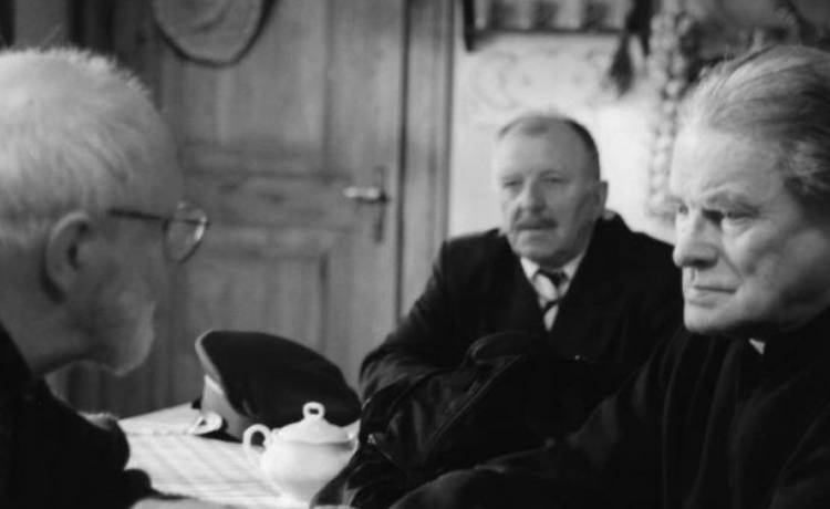 Nie żyje ksiądz z serialu "Złotopolscy". Kazimierz Orzechowski miał 90 lat                                                                                        