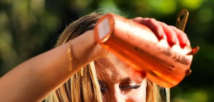 "Hotel Paradise 5". Marika Worach pierwszą uczestniczką show. Blondwłosa piękność podbije serca widzów? [FOTO]