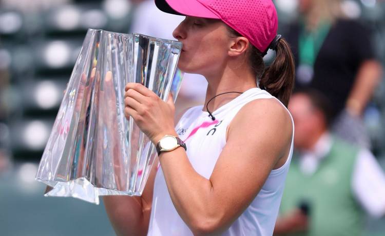 Co za spotkanie! Iga Świątek pozuje z Zendayą [FOTO] 