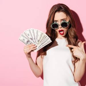 Los wkrótce pomoże. Te 4 znaki zodiaku odczują finansową poprawę