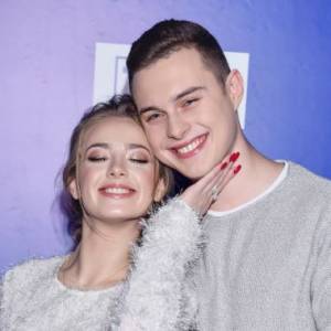 Wiktoria Gąsiewska i Adam Zdrójkowski nadal są razem? Ostatnia wypowiedź serialowego Kuby Boskiego sporo namieszała...