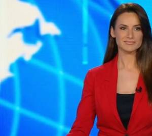 Prezenterka "Wydarzeń" pokazała, jak ukrywa tatuaż przed wejściem na wizję [WIDEO]