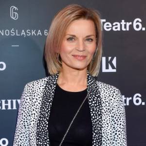 Małgorzata Foremniak w niecodziennej odsłonie! Mnóstwo zmarszczek i spore okulary korekcyjne