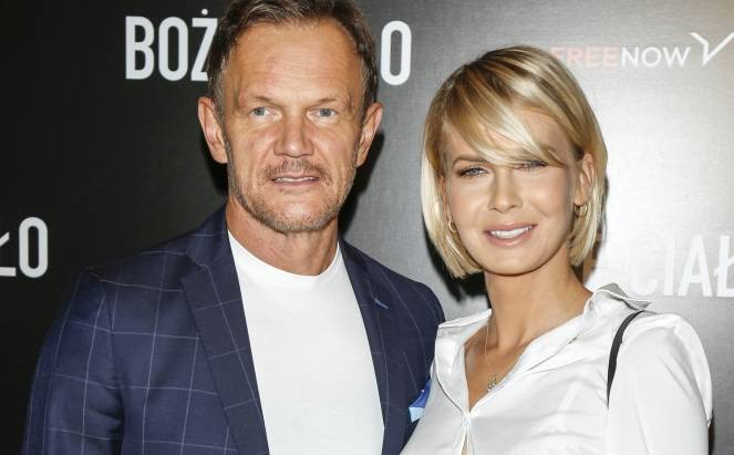 Edyta Pazura w bikini pokazała umięśnione ciało. "Na wdechu ciężko się uśmiechać..."