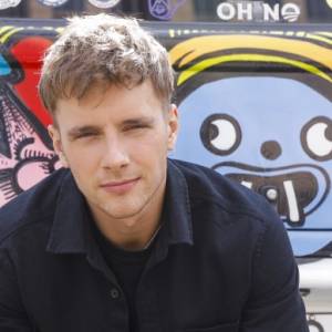 Maciej Musiał znów to zrobił! Aktor odsłonił umięśniony brzuch. "Niezłe widoki" [FOTO]