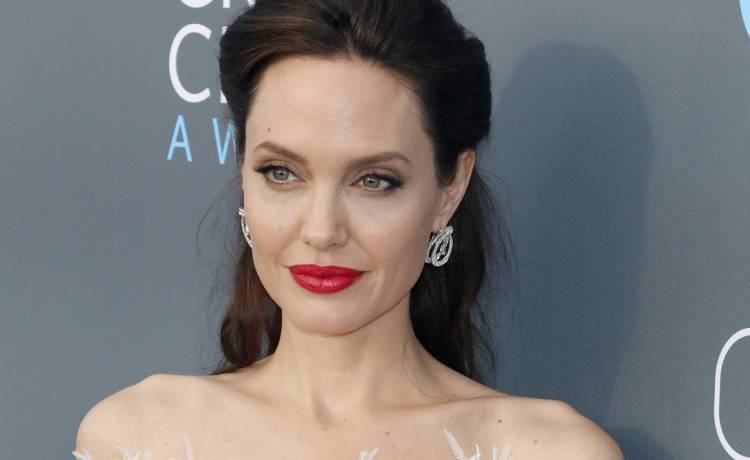 Angelina Jolie i Shiloh dały czadu na występie zwycięzców Eurowizji [WIDEO]              
