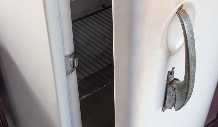 Przez 10 lat trzymała zwłoki matki w zamrażarce. Makabryczne odkrycie w jednym z mieszkań