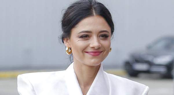 Adriana Kalska w sukni ślubnej. Zamiast pana młodego: inne znane "twarze"! [ZDJĘCIE]