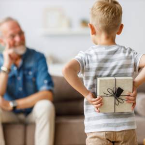 Życzenia na Dzień Dziadka 2026. Krótkie i zabawne życzenia dla dziadków z okazji ich święta