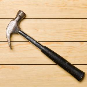 Węgorzyn: zamiast recepty zabrał do apteki młotek! Grozi mu do 10 lat więzienia