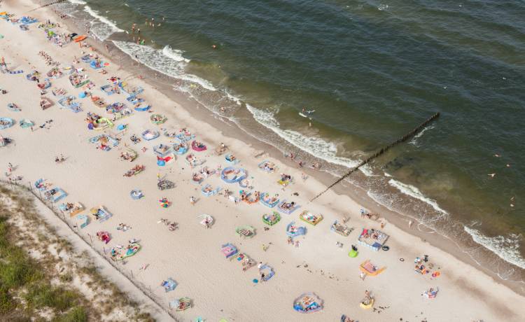 Nagranie z Gdańska to hit. Ktoś postawił gigantyczny parawan! [WIDEO]