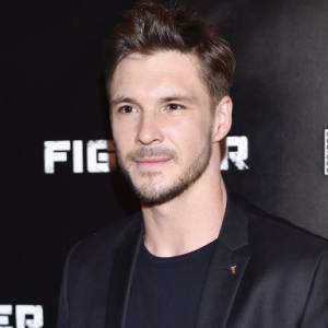 Ktoś podszywał się pod Mikołaja Roznerskiego w sieci! Aktor apeluje o ostrożność