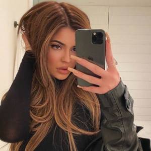 Kylie Jenner nie potrafi oszczędzać? Celebrytka miała wydać w ubiegłym roku 130 miliony dolarów!