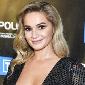 Ewelina Lisowska odsłoniła "boskie ciało", pozując w bikini! [ZDJĘCIE]        