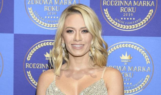 Kasia Dziurska wyłania się z wody i śmiało odsłania obfity dekolt. "Ale dałaś czadu" [FOTO]