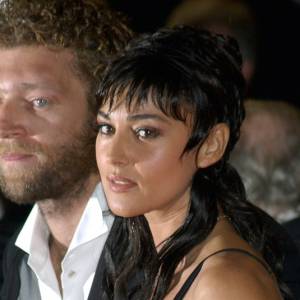 Córka Bellucci i Cassela bez bielizny! 18-letnia Deva nie wstydzi się obiektywu! [FOTO]