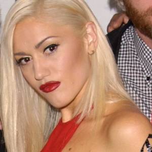 Gwen Stefani ma "nieruchomą twarz". Udostępniła archiwalną fotografię. Dziś trudno by ją rozpoznać [FOTO]