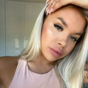 "Hotel Paradise 2". Magda Jankowska pokazała zgrabne ciało. "Wow, jaka petarda"