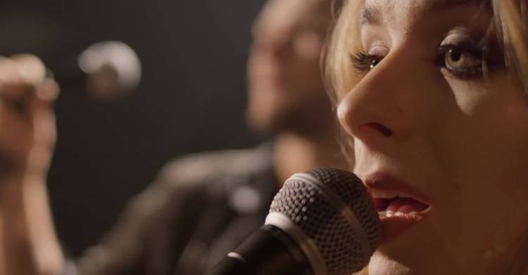 Filmowy przebój "Shallow" w polskiej wersji [WIDEO]