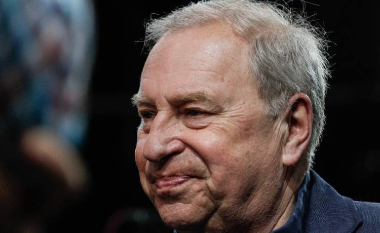 Jerzy Stuhr opowiedział o życiu po udarze. "Do zdrowienia potrzebna jest cierpliwość"