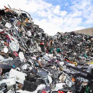 Złoto w śmieciach? Niewiele osób wie, że znajduje się w popularnym urządzeniu!