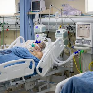 Nadciąga szczyt piątej fali. Minister zdrowia podał termin. Czeka nas lockdown?