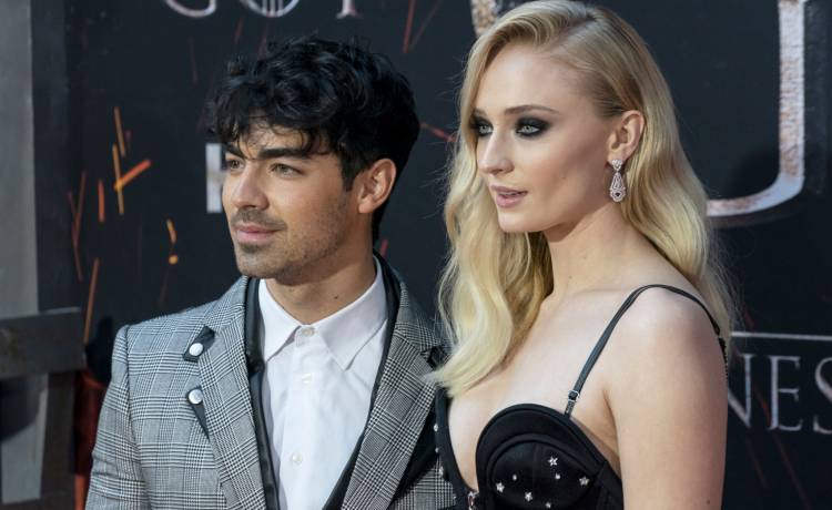 Sophie Turner i Joe Jonas zostali rodzicami! Gwiazda "Gry o Tron" urodziła!