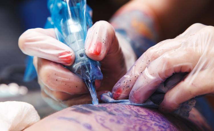 Modyfikacje to jej pasja. "Kobieta-wampir" przeszła 49 operacji i to nie koniec [FOTO] 