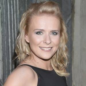 Aneta Zając zniewala urodą. Aktorka w małej czarnej: "Kobieta petarda"! [FOTO]