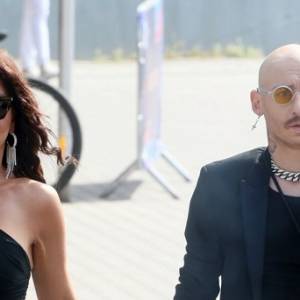 Gorąco po wpisie Jacka Szawioły z programu "Gogglebox. Przed telewizorem". Osoba z produkcji zabrała głos 