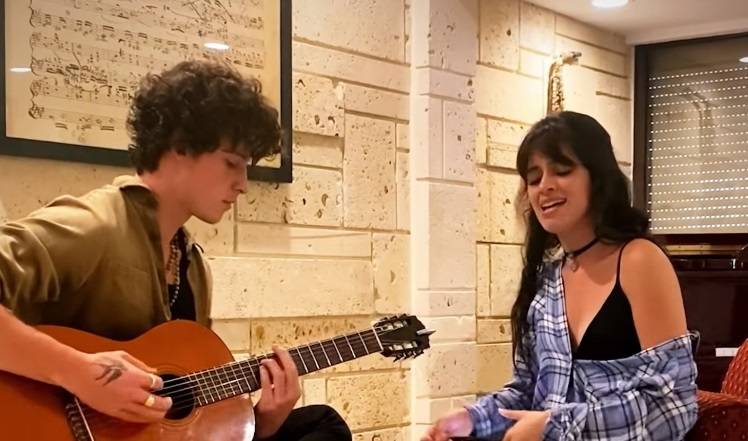 Elton John zorganizował charytatywny koncert w sieci. Muzyk zebrał ogromną sumę!