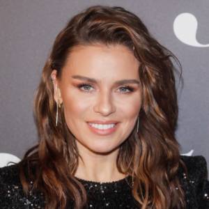 Natasza Urbańska zaskoczyła metamorfozą. "Kim jest śliczna dziewczyna na zdjęciu?"