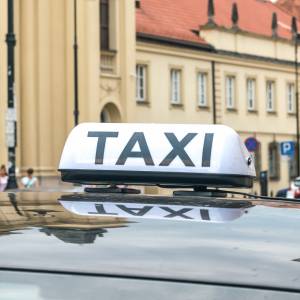 10-latka próbowała przejechać 500 kilometrów taksówką. Miała zaskakujący powód