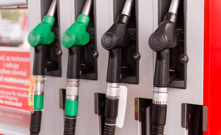 Paliwo znowu idzie w górę! Czekają nas wysokie ceny benzyny na 1 listopada