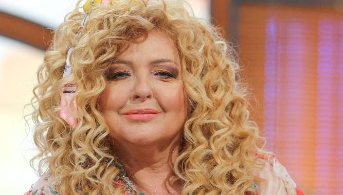 Magda Gessler z wnuczką na kolanach. Do sieci trafił uroczy kadr