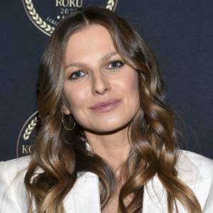 Anna Lewandowska w skąpym bikini pręży umięśniony brzuch. "Boska kobieta" [FOTO]